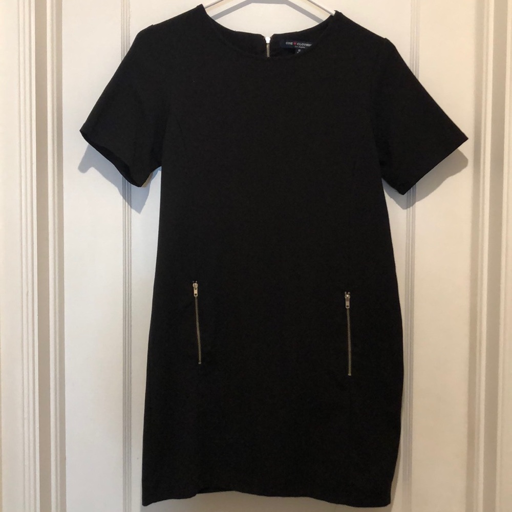 Junior’s Size Small One Love Clothing Dress